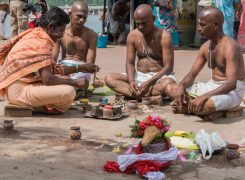 Hindu Ritual - Homage to ancestors - Amma Mandapam - Kaveri River - Cauveri River - Trichy - Tamilnadu - India
