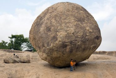 Krishan Butter Ball - Massive granite block on slope - Mahabalipuram - Tamilnadu - South India