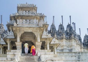 Ranakpur Jain Tempels are en-route between Udaipur and Jodhpur